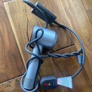 Dyson supersonic hair dryer